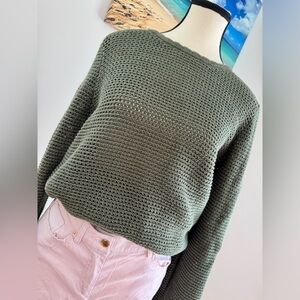 GAP Women's Olive Crew Neck Sweater